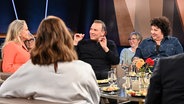 Der Koch und Unternehmer Tim Raue ist zu Gast in der NDR Talk Show am 27. September 2024. © NDR Fernsehen/Uwe Ernst Foto: Uwe Ernst