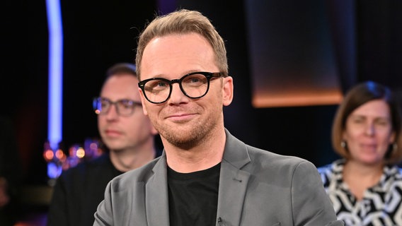 Der Comedian Ralf Schmitz ist zu Gast in der NDR Talk Show am 25. Oktober 2024. © NDR Fernsehen/Uwe Ernst Foto: Uwe Ernst