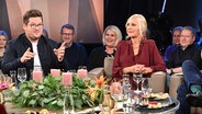 Der Comedian Chris Tall ist zu Gast in der NDR Talk Show am 13. Dezember 2024. © NDR Fernsehen/ Uwe Ernst Foto: Uwe Ernst