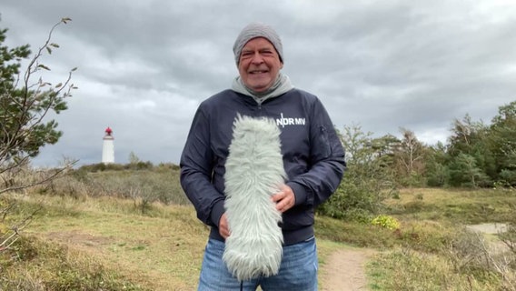 Thomas Globig moderiert das Wetter von der Insel Hiddensee. © Screenshot 