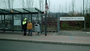 Sollen abgeschoben werden: Gloria Yosores und ihr Sohn. © NDR/ARD 