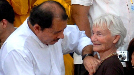 Margot Honecker und Daniel Ortega © picture-alliance 