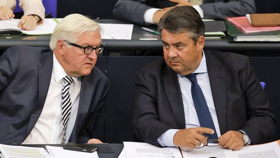 Steinmeier und Gabriel © picture-alliance Foto: Markus Schreiber