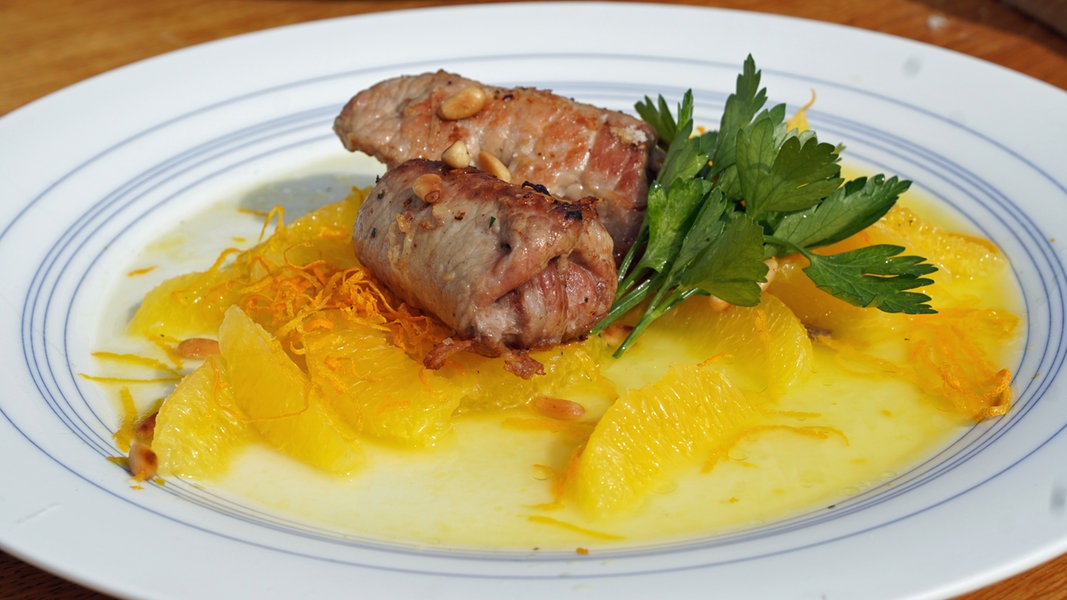 Mini-Rouladen vom Schwein mit Orangen-Ragout | NDR.de - Ratgeber ...