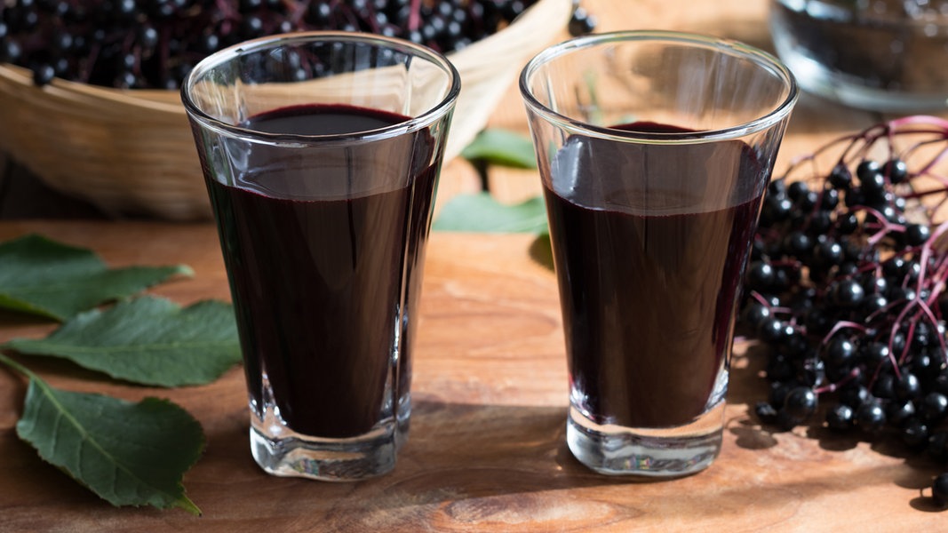 Holunderbeeren: Saft hilft bei Erkältungen | NDR.de - Ratgeber - Gesundheit