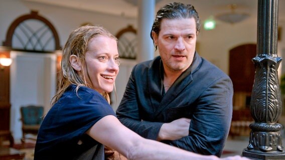 Rebecca (Caroline Peters) und Bruno (Mišel Matičević). © WDR/Britta Krehl 