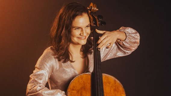 Cellistin Raphaela Gromes © Michaela Weber Foto: Michaela Weber