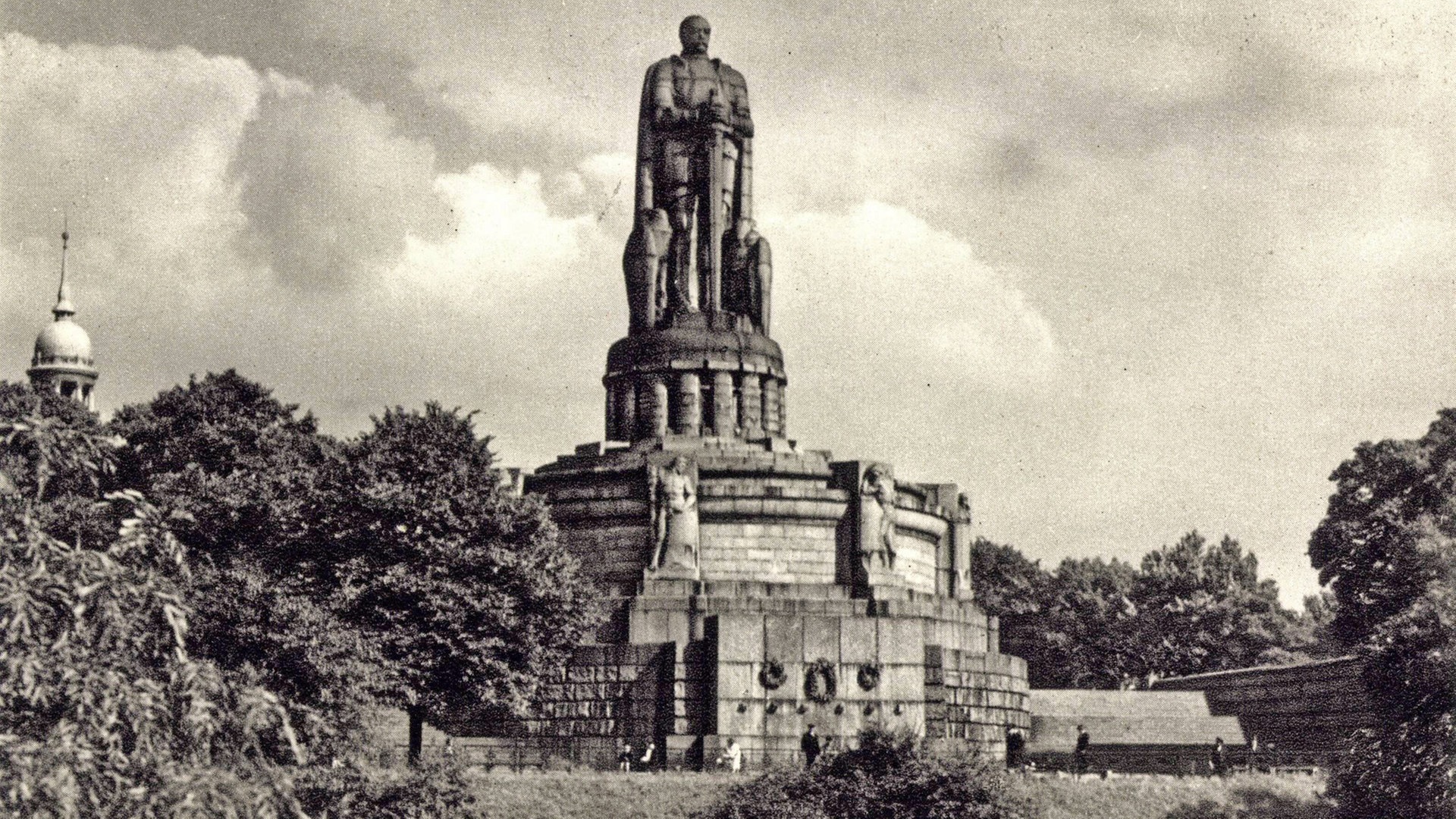 Bismarck neu denken: Ausstellung zeigt neue Denkmal-Entwürfe