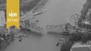 Rendsburger Drehbrücke über den Nord-Ostsee-Kanal, Luftaufnahme, 1961. © NDR Archiv Screenshot 