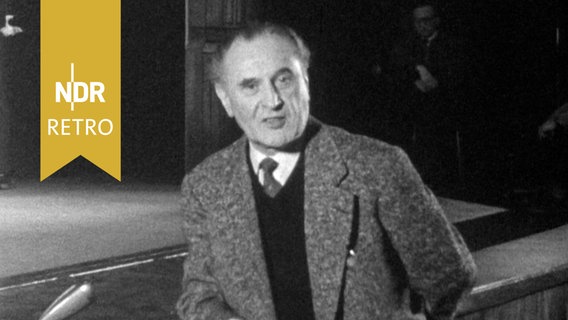 Willi Maertens, Intendant und Regisseur Thalia-Theater Hamburg, 1958. © NDR Archiv Screenshot 