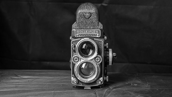 eine Rolleiflex-Kamera von Rollei © picture alliance / TheMiddleFrame Foto: Ahmed Amin