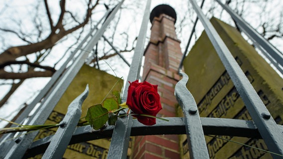 Mahnmal für die Opfer des Nationalsozialismus am Rande der Itzehoer Innenstadt. © picture alliance/dpa Foto: Gregor Fischer