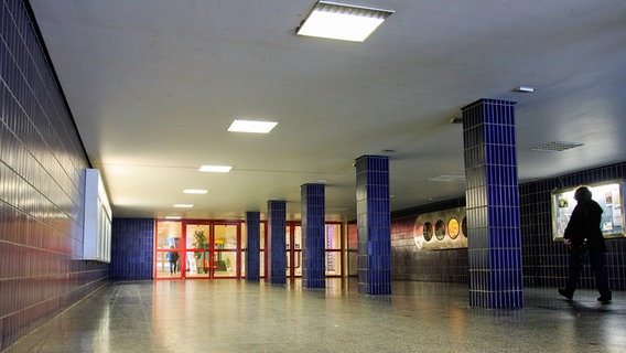 Der Tunnel unter der Gründgensstraße in Hamburg-Steilshoop, wo lange eine geplante U-Bahnstation vermutet wurde (aufgenommen am 21.03.2017) © picture alliance / Sina Schuldt/dpa Foto: Sina Schuldt