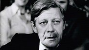 Helmut Schmidt 1973 während eines Interviews. © picture alliance / ZUMAPRESS.com Foto: Keystone Pictures USA