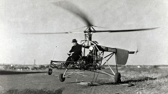 Der Luftfahrtpionier Igor Sikorski (um 1939) © picture alliance / Mary Evans Picture Library 