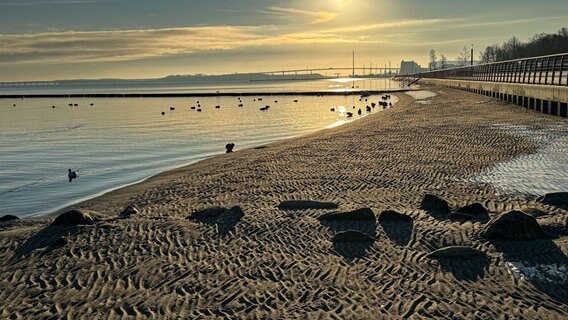 Morgenstimmung im Strandbad von Stralsund bei -3 Grad © NDR Foto: Jörg Banditt aus Stralsund