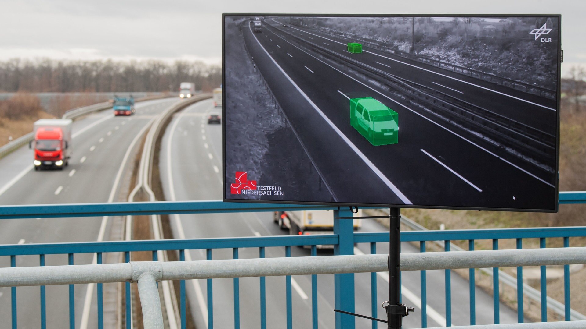 Teststrecke Fur Autonomes Fahren Ist In Betrieb Ndr De Nachrichten Niedersachsen Studio Braunschweig