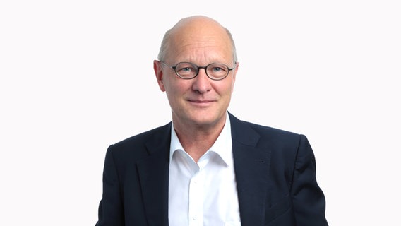 Ein Porträtbild von NDR-Intendant Joachim Knuth. © NDR/Studio Hamburg 