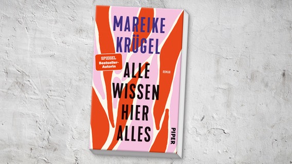 Cover: Mareike Krügel, "Alle wissen hier alles" © Piper 