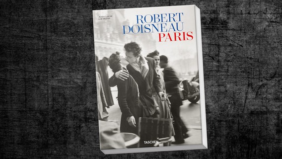 Buchcover: Robert Doisneau. Paris © Taschen Verlag 