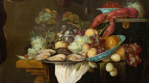 Ein Stillleben von Cornelis de Heem. Im Zentrum sind Trauben, Muscheln und ein Hummer. © Gemäldegalerie - Staatliche Museen zu Berlin / Eigentum des Museums für Westliche und Östliche Kunst Odesa Foto: Christoph Schmidt