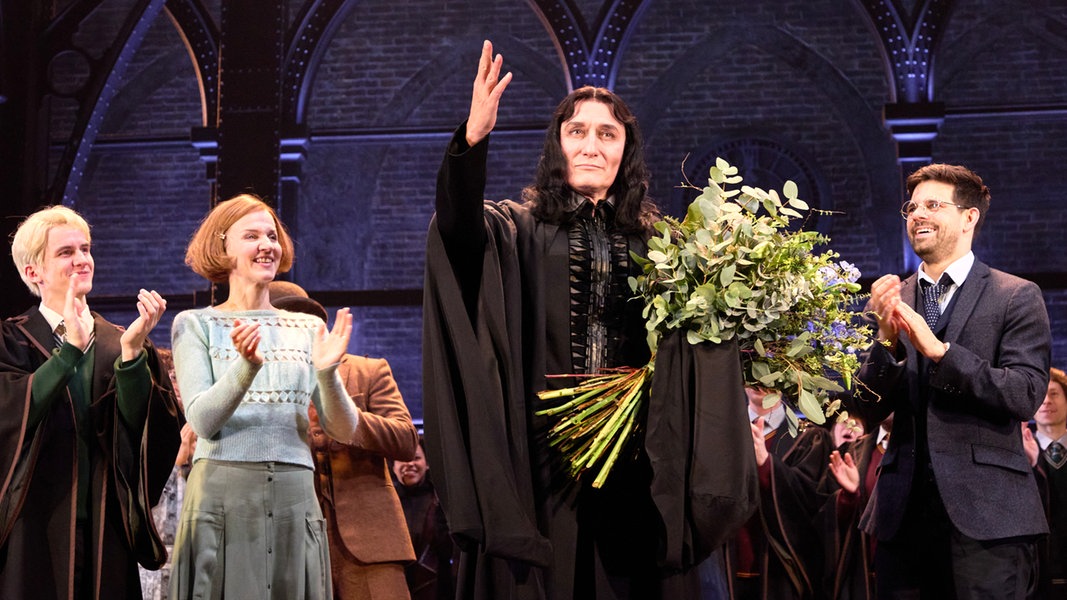 Oliver Masucci als Severus Snape auf der Bühne