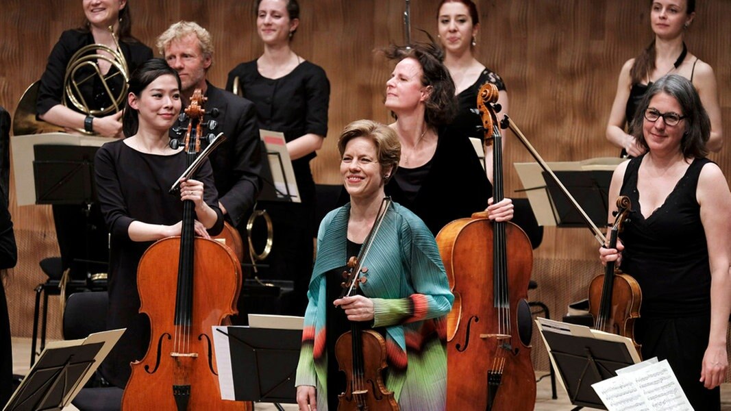 Leiden und Auferstehen in der Elbphilharmonie NDR.de