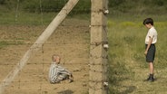 Szene aus dem Film "Der Junge im gestreiften Pyjama" © picture-alliance/ dpa | Miramax Film 