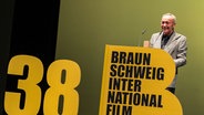 Udo Kier während der Preisgala in Braunschweig © Internationale Filmfestival Braunschweig Foto: Carisma Jan Harenberg