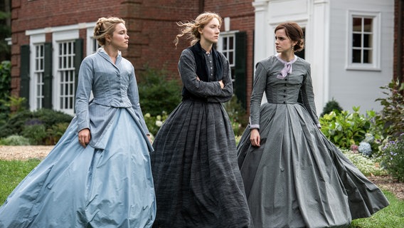 Florence Pugh (von links), Saoirse Ronan und Emma Watson in Greta Gerwigs Historienfilm "Little Women" © 2019 Sony Pictures CTMG 