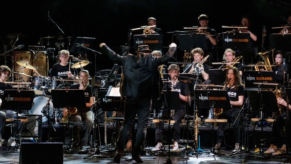 Die BAGGS - Bigband am Goethe-Gymnasium bei der Schweriner Jazznacht 23 im Staatstheater. © NDR, Hartmut Braun Foto: Hartmut Braun