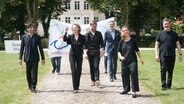 Von links nach rechts: Avi Avital (Mandoline), Sabine Meyer (Klarinette), Christian Kuhnt (Festivalintendant) Sol Gabetta (Cello), Alan Gilbert (Chefdirigent NDR Elbphilharmonieorchester) © Axel Nickolaus Foto: Axel Nickolaus