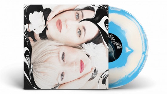 CD-Cover des Duos "Garlands" mit den Gesichtern der beiden Musikerinnen. © La Pochette Surprise/Garlands Foto: La Pochette Surprise/Garlands