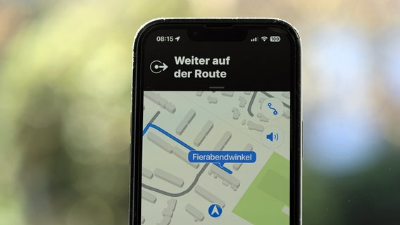 Ein Navigationsystem auf dem Smartphone in Nahaufnahme © NDR Foto: Lornz Lorenzen