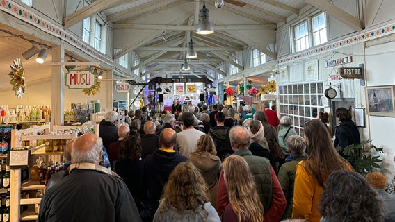 Bilder vom PopUp Konzert in Worpswede, Bioladen Moorrübe mit LaLeLu © NDR Kultur Foto: Tom Holste, Cornelius Kob