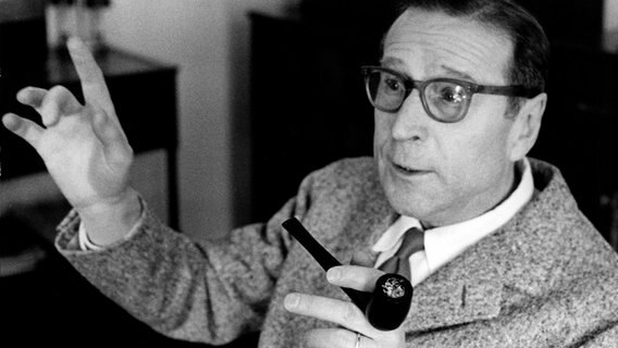 Sechs Starke Romane Von Georges Simenon Als Horspiele Ndr De Kultur Radiokunst