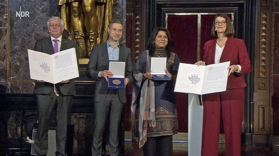 Buber-Rosenzweig-Medaille an Saba-Nur Cheema und Meron Mendel verliehen