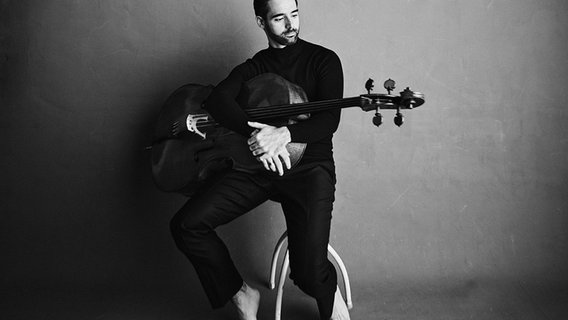 Pablo Ferrández, Cellist © KRISTIAN SCHULLER 