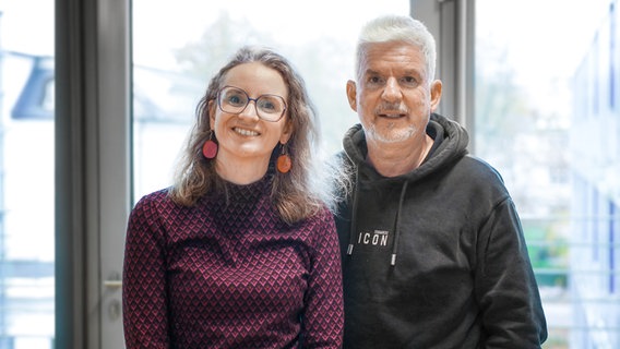 Schriftsteller Heinz Strunk mit der Moderatorin Juliane Bergmann © Alaattin Burak Caner 