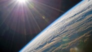 Die Erde aus dem Weltraum gesehen. © picture alliance/dpa/NASA 