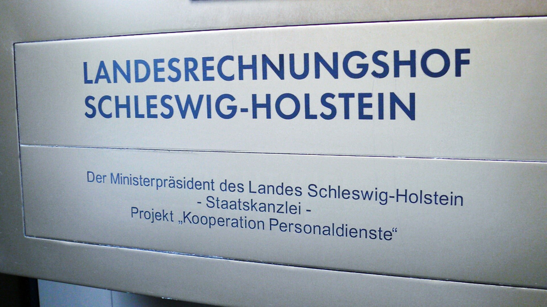 Corona Landesrechnungshof Fordert Sparmassnahmen Ndr De Nachrichten Schleswig Holstein Coronavirus