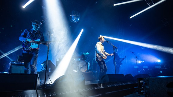 Tocotronic auf dem Deichbrand Festival 2019. © NDR/N-JOY Foto: Benjamin Hüllenkremer