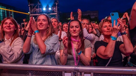 Macklemore auf der N-JOY Starshow 2024. © NDR/N-JOY Foto: Axel Herzig