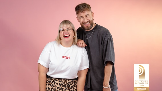 Martina und Greg sind mit eurer N-JOY Morningshow als "Beste Morgensendung" für den Deutschen Radiopreis 2024 nominiert. © N-JOY 