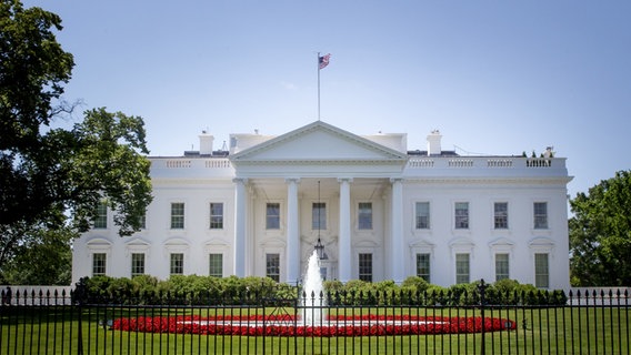 Zu sehen ist das Weiße Haus in Washington. © picture alliance / dpa Foto: Patrick van Katwijk