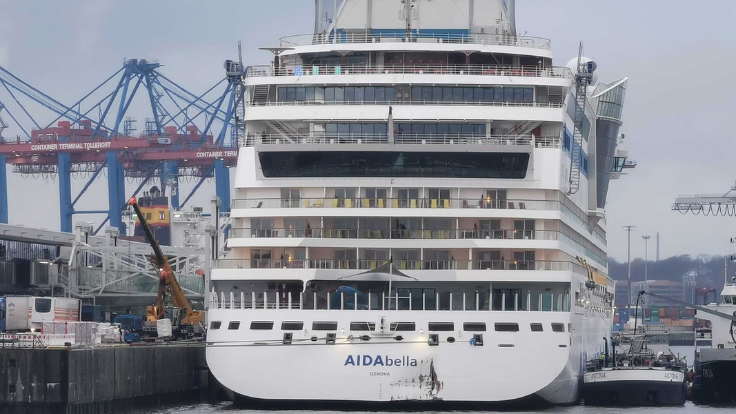 segelboot bella hamburg