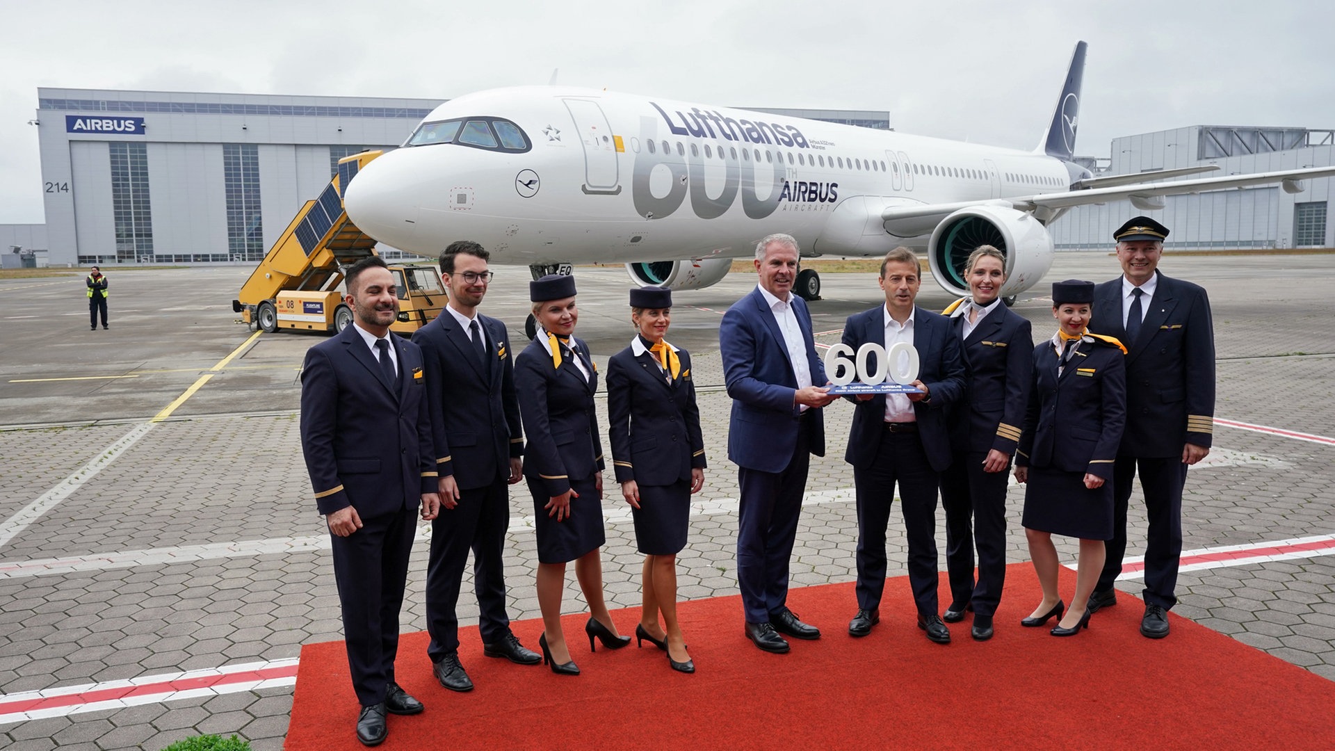 Airbus übergibt in Hamburg 600. Maschine an die Lufthansa