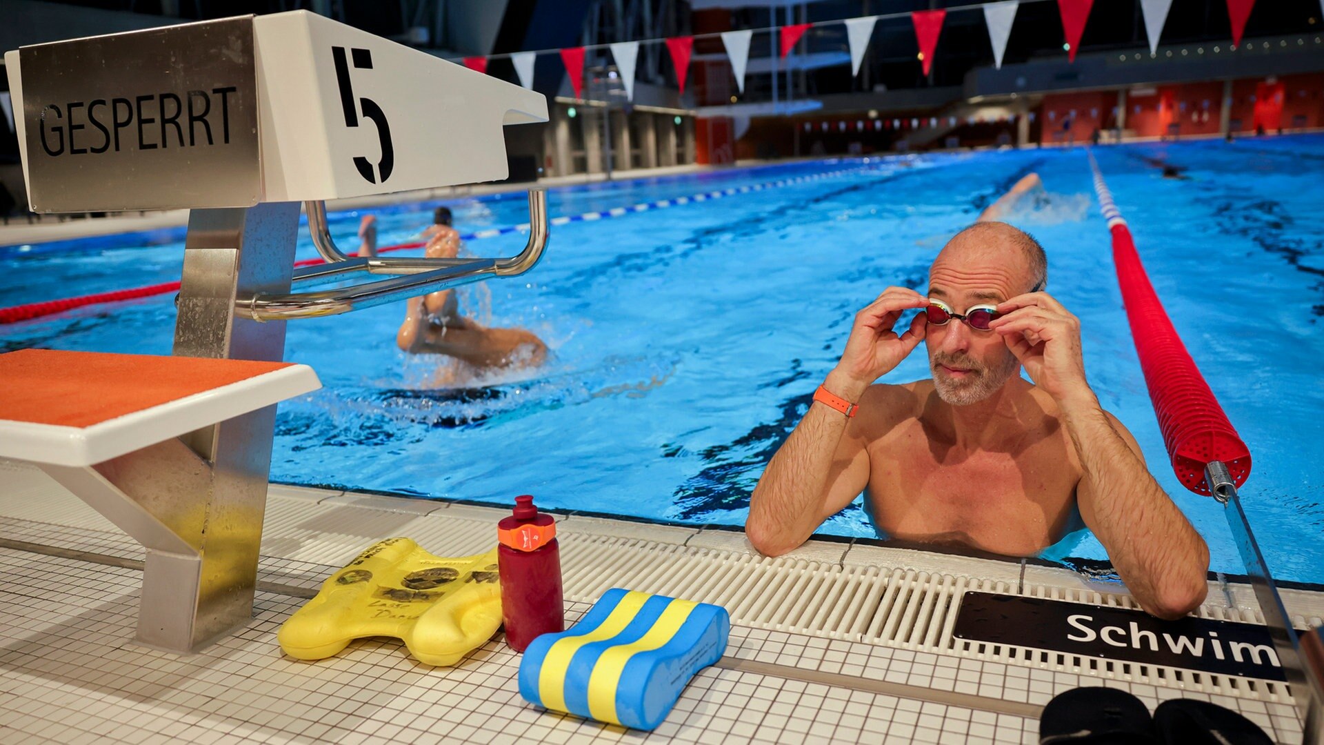 Sanierte „Schwimmoper“: Alsterschwimmhalle wieder offen