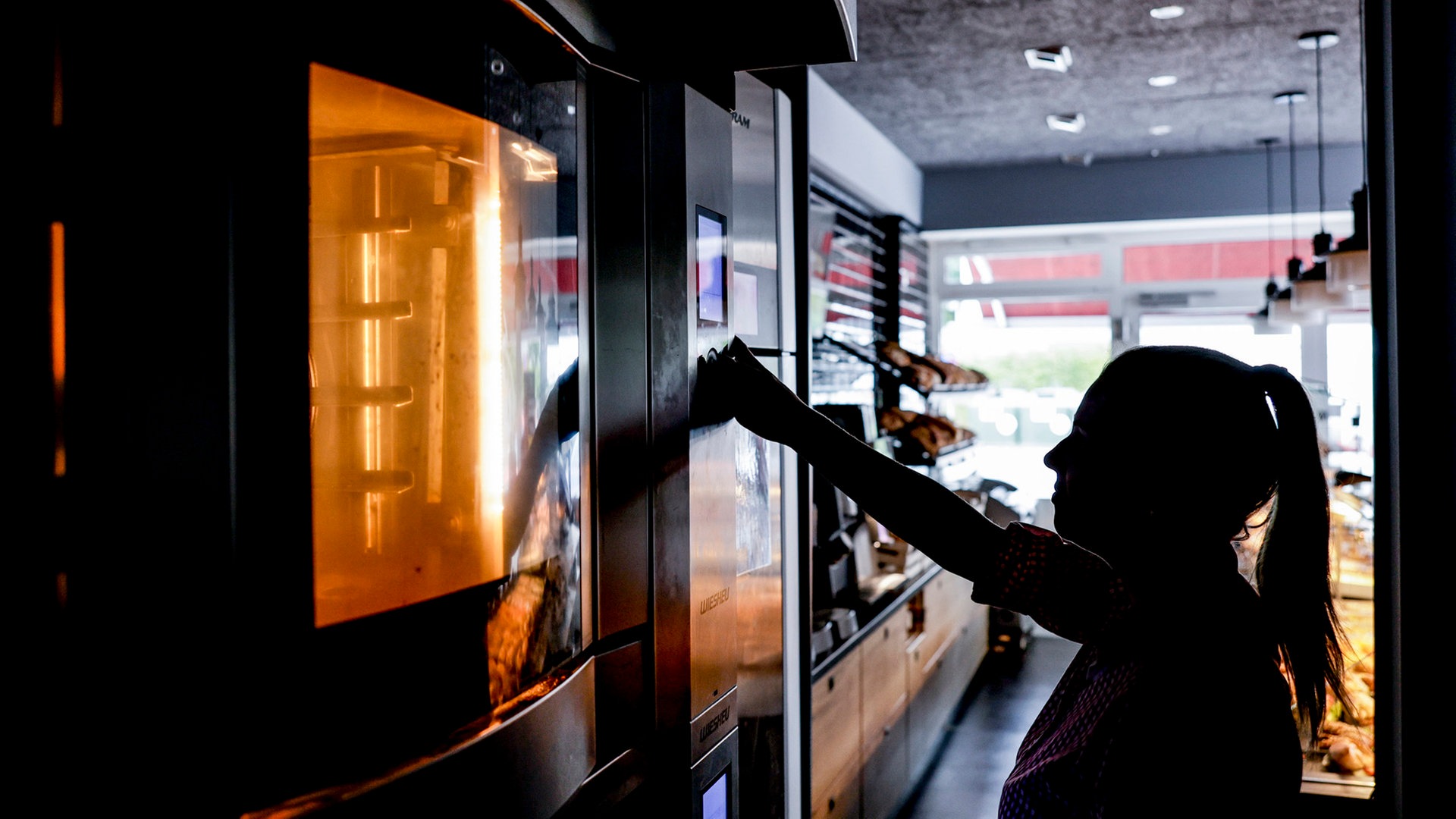 Protestaktion: Bäckereien im Norden knipsen das Licht aus