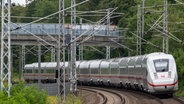 Ein ICE 4 auf der Strecke von Hamburg nach Berlin. © picture alliance / dpa Foto: Sören Stache